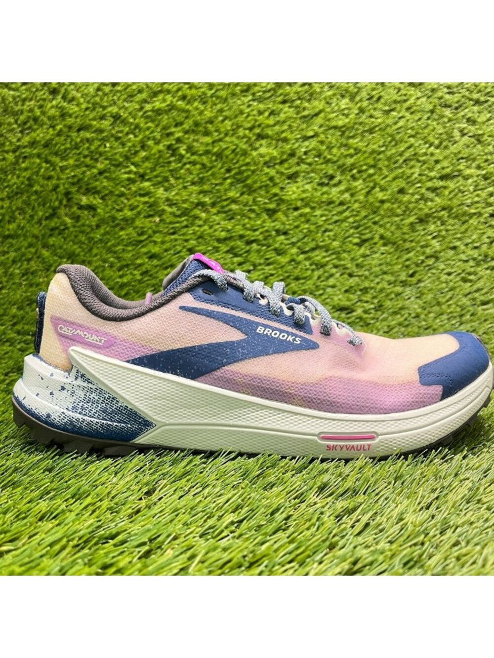 Brooks Catamount 2 Womens Size 9 Purple Blue Athletic Running Shoes Sneakers